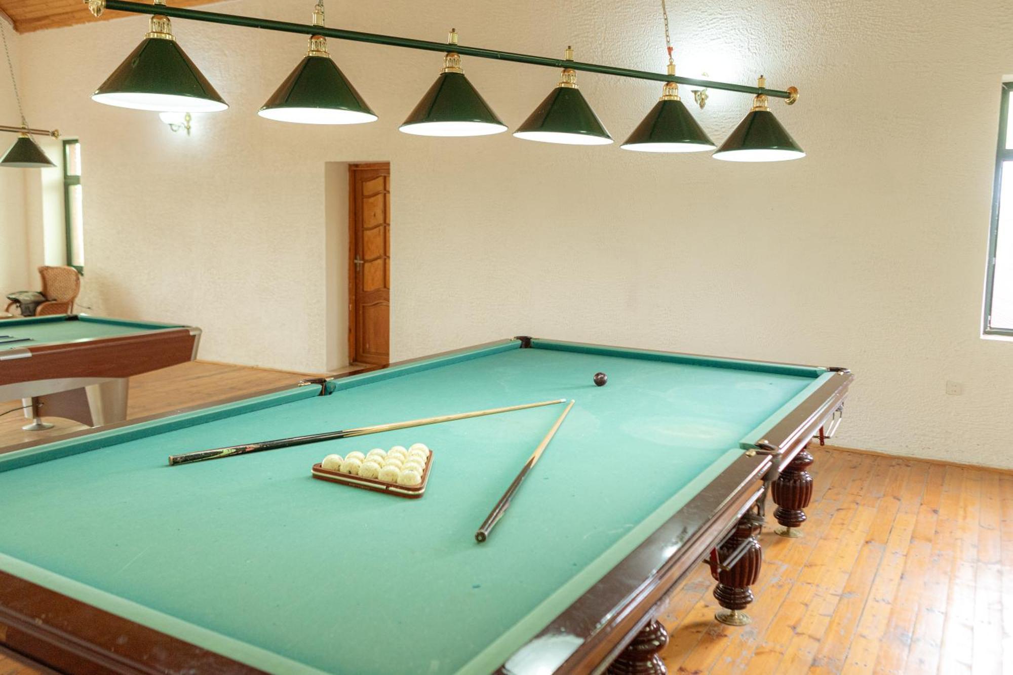 Chabiant Guesthouse Chateau Monolit Ikinci Yeniyol Eksteriør billede
