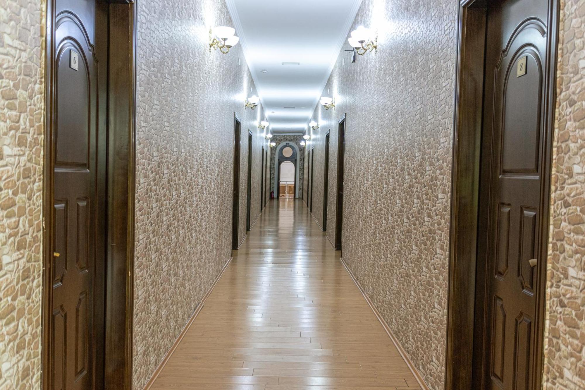 Chabiant Guesthouse Chateau Monolit Ikinci Yeniyol Eksteriør billede