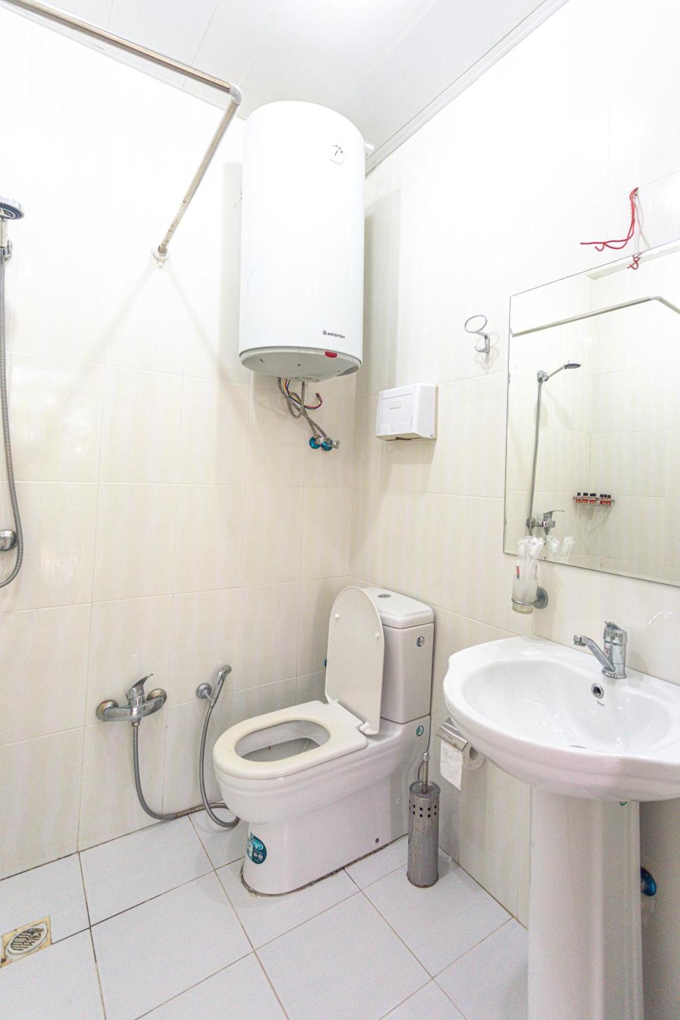Chabiant Guesthouse Chateau Monolit Ikinci Yeniyol Eksteriør billede