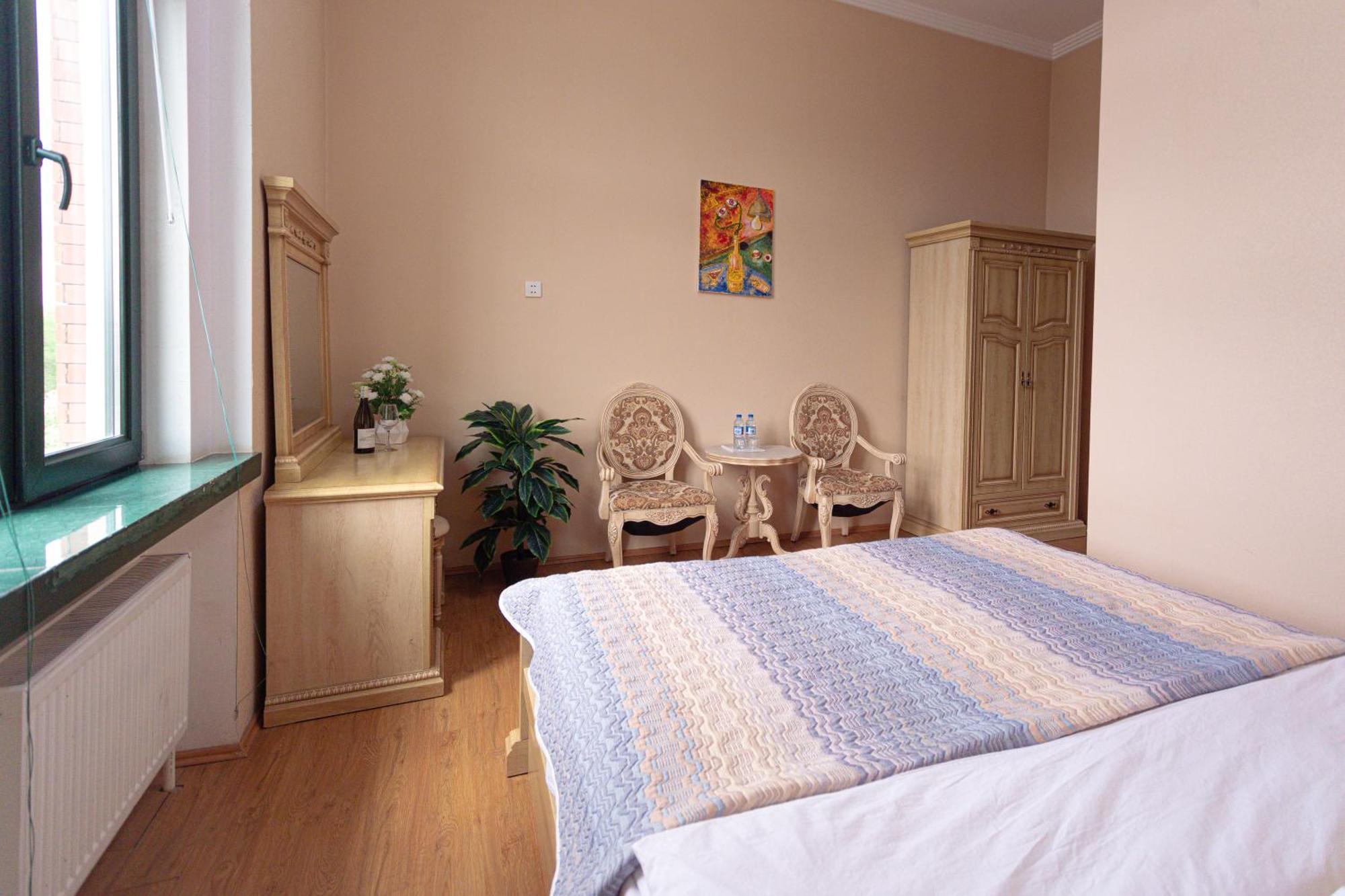 Chabiant Guesthouse Chateau Monolit Ikinci Yeniyol Eksteriør billede